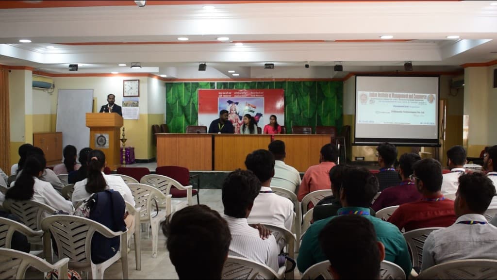A Syncpedia session with learners facing the screen